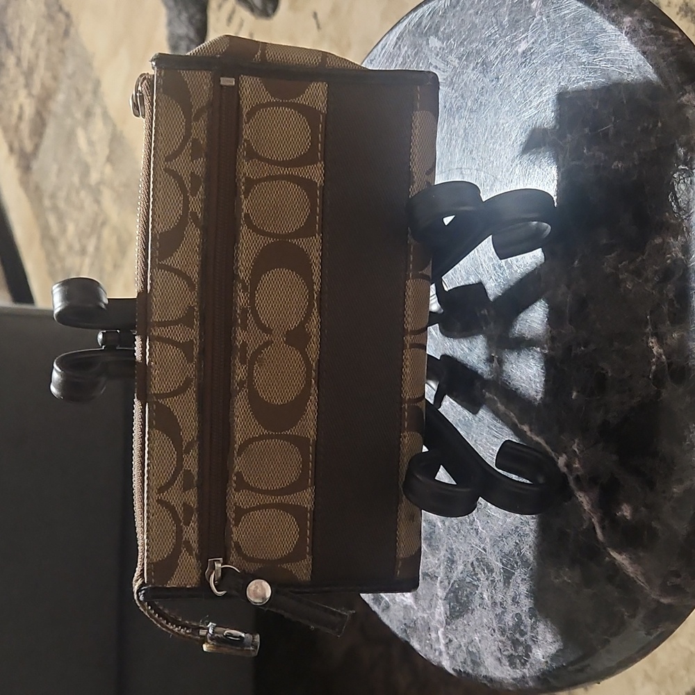 Vintage! Brown Signature   Wallet! The Out Sides Not Bad. Pictures! - Picture 9 of 9